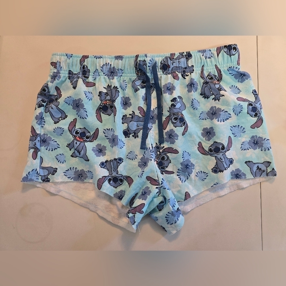 Stitch Pre-Loved drawstring shorts.